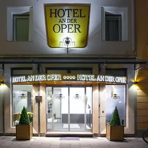 An Der Oper 4*, Munique Alemanha