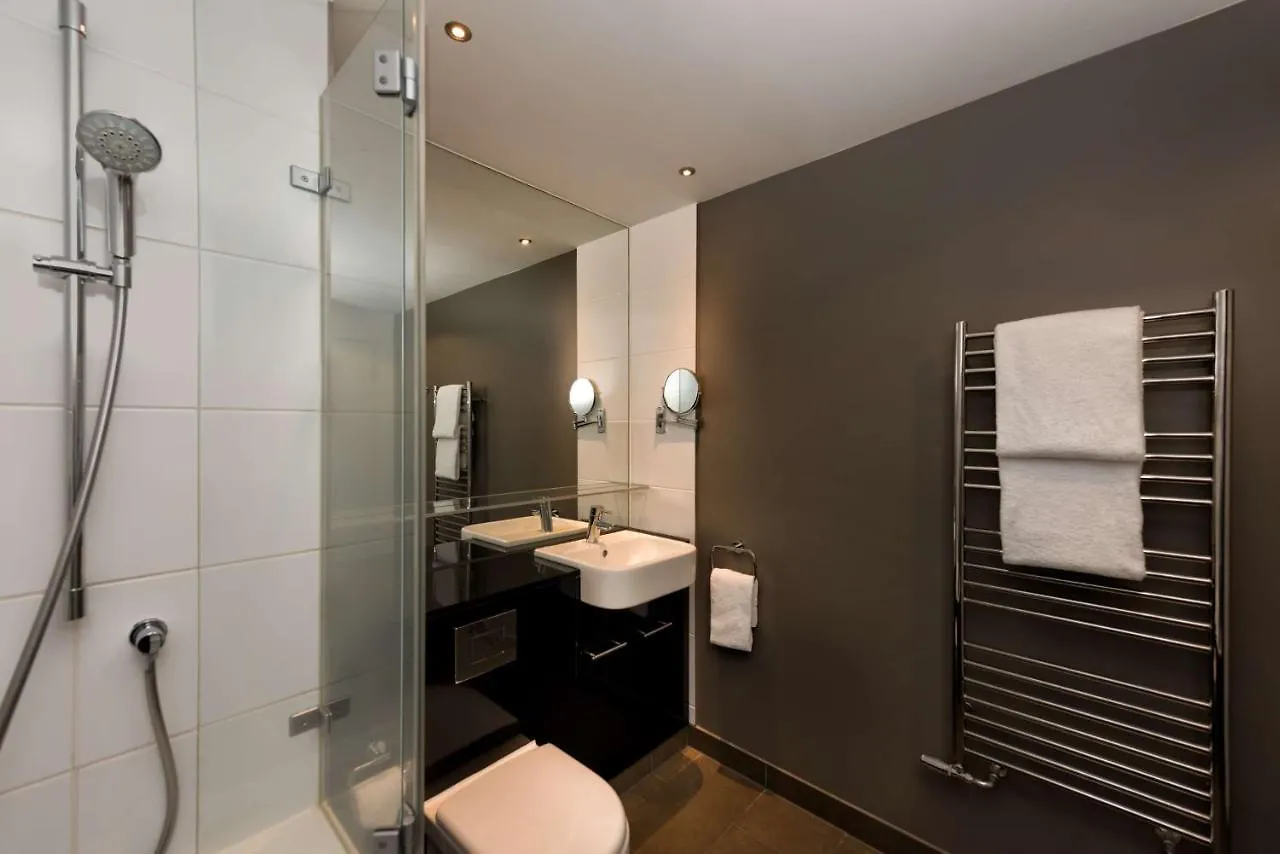 Adina Apartment Hotel Frankfurt Neue Oper Frankfurt am Main 4*,  Almanya